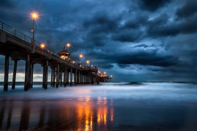 Picture of PARTY ON THE PIER