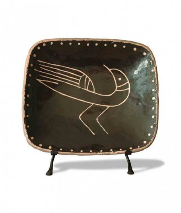 Picture of RECTANGULAR SLIPWARE BIRD PLATE - FACING LEFT