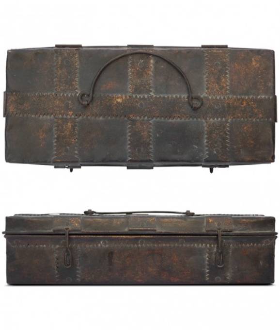 Picture of TRAVELER'S BOX