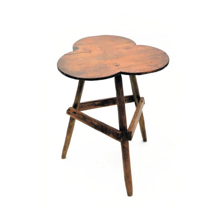 Picture of CLOVER LEAF TABLE