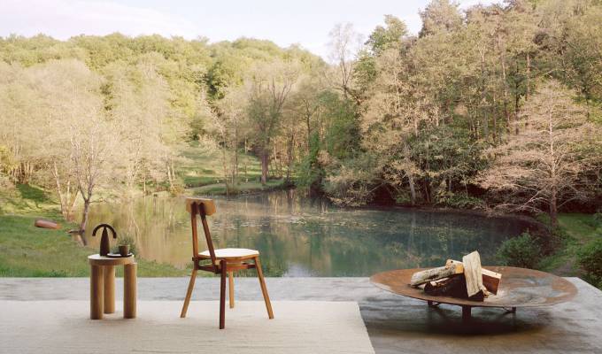 This image is for illustrative purposes only. The colors shown are accurate within the constraints of lighting, photography and the color accuracy of your screen.