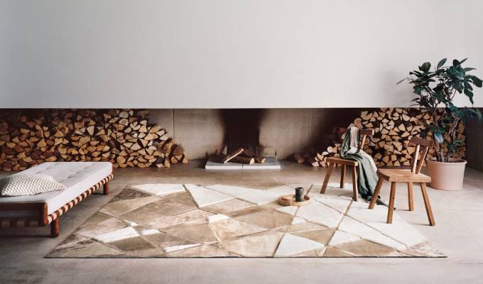 This image is for illustrative purposes only. The colors shown are accurate within the constraints of lighting, photography and the color accuracy of your screen.