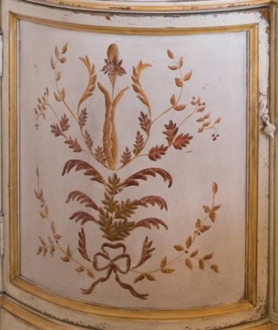 Picture of SMALL COTSWOLD CABINET