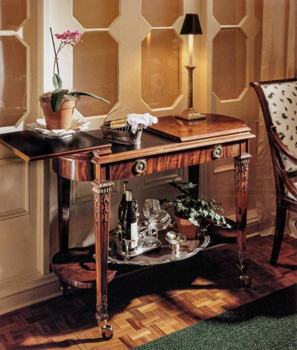 Picture of LOUIS XVI SERVER
