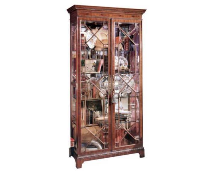 Picture of 18TH CENTURY AMERICAN CHIPPENDALE CURIO