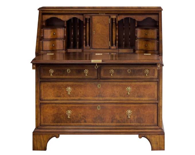 Picture of QUEEN ANNE BUREAU CABINET BASE