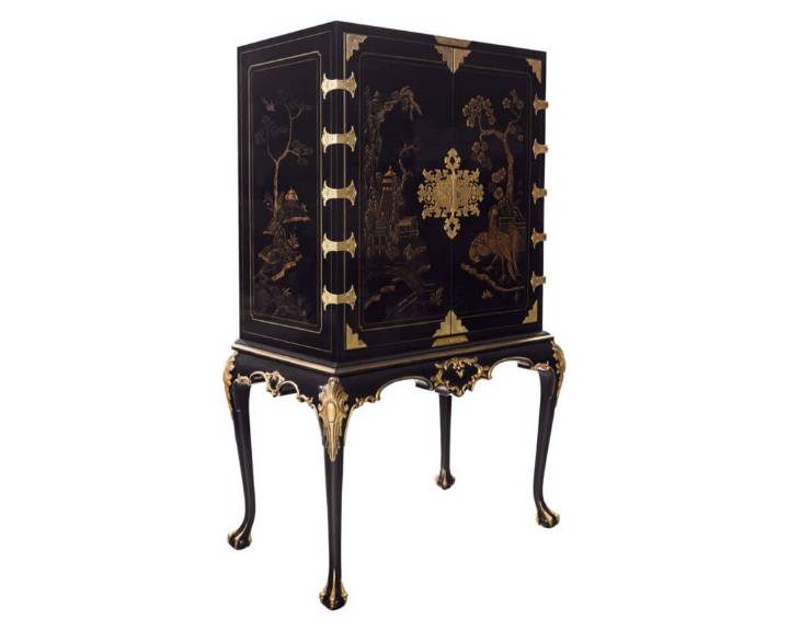 Picture of QUEEN ANNE CABINET ON STAND