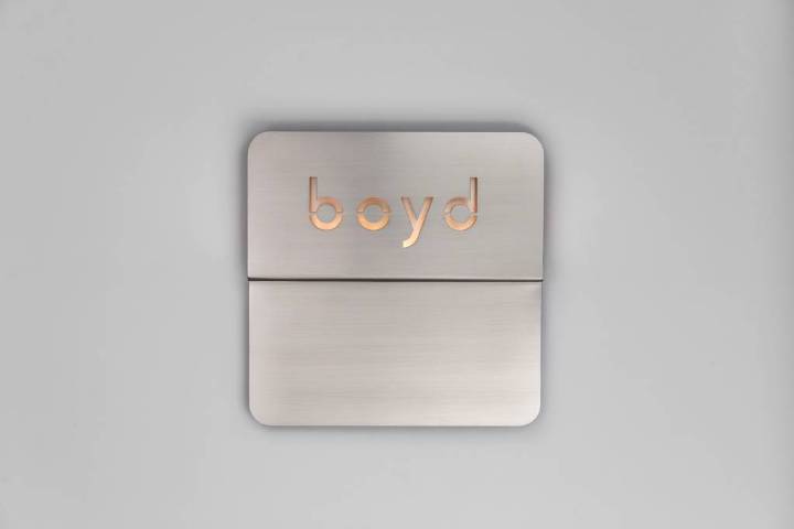 Picture of PLATEAU SQUARE SCONCE