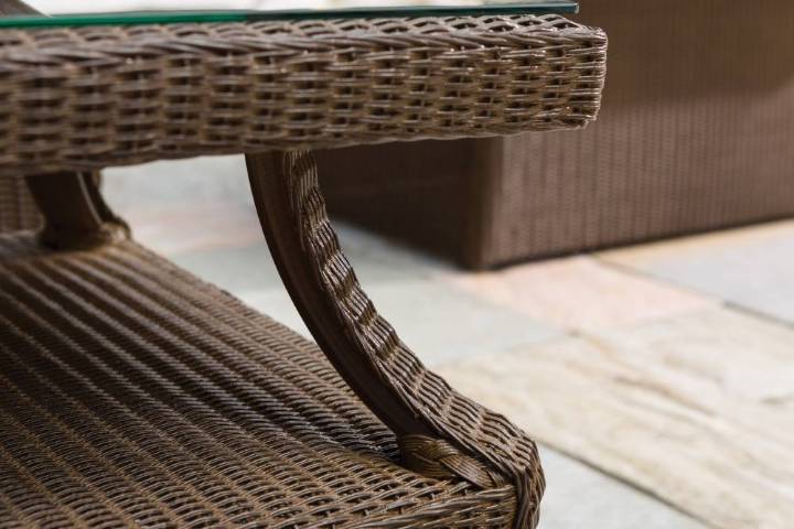 Picture of HAMPTONS 23" SQUARE END TABLE