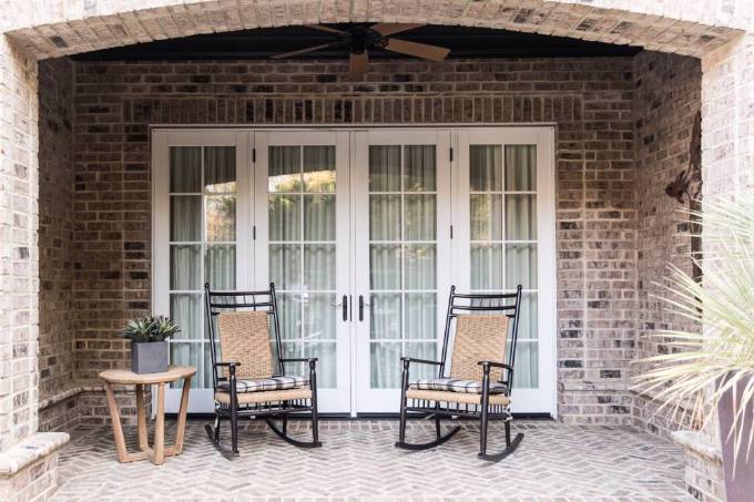 Picture of LOW COUNTRY PORCH ROCKER
