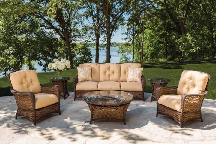 Picture of GRAND TRAVERSE SOFA