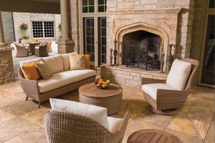 Picture of TOBAGO 36" ROUND COCKTAIL TABLE