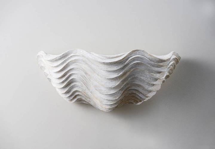 Picture of CLAM SHELL WALL LIGHT LARGE