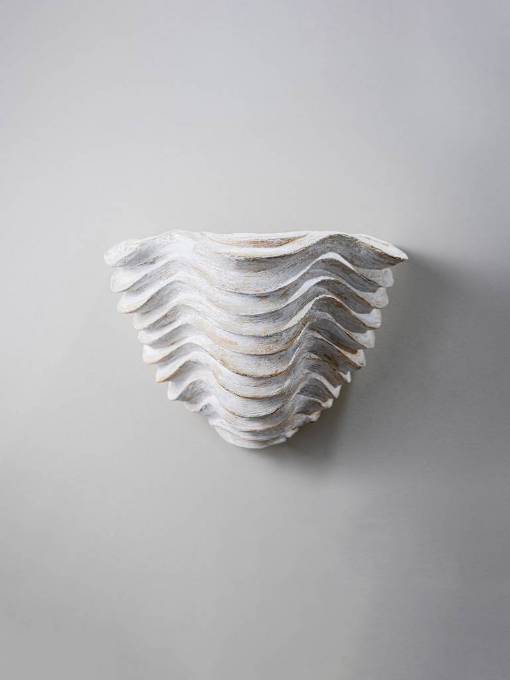 Picture of CLAM SHELL WALL LIGHT SMALL