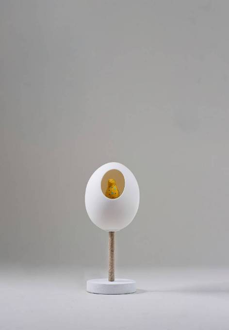 Picture of FUNKY ROBIN TABLE LAMP SMALL
