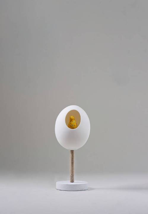 Picture of FUNKY ROBIN TABLE LAMP SMALL