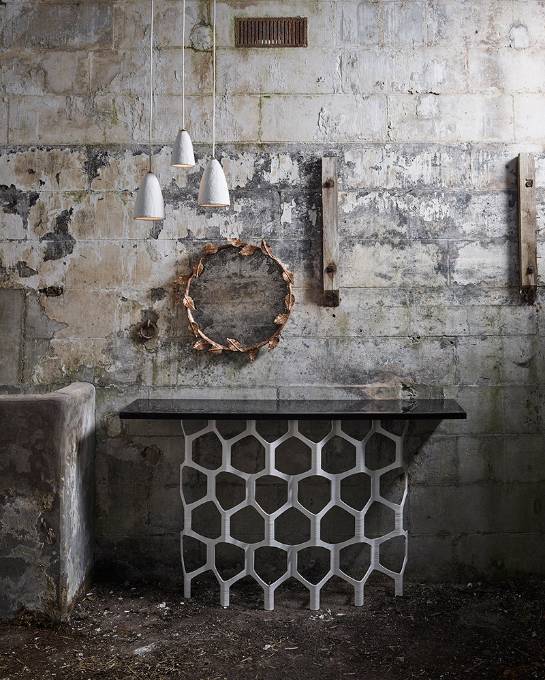 Picture of HONEYCOMB CONSOLE