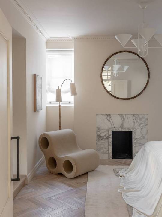 Picture of LAUREL MIRROR