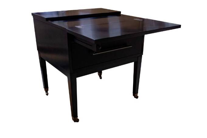 Picture of MULTI-FACET 24" WORK TABLE- SINGLE FLIP TOP, SMALL CASTER