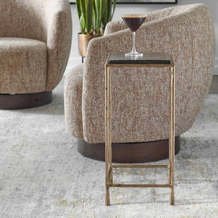 Picture of OVARD ACCENT TABLE