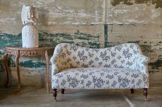 Picture of DROMEDARY SOFA - JOHN DERIAN
