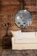 Picture of ARA RING MIRROR WITH CHAIN