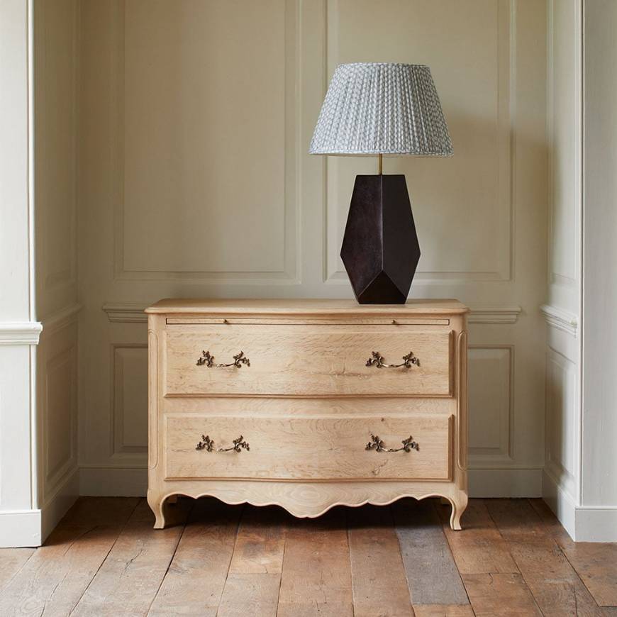 Picture of 18TH CENTURY COMMODE