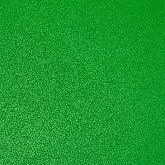 This image is for illustrative purposes only. The colors shown are accurate within the constraints of lighting, photography and the color accuracy of your screen.