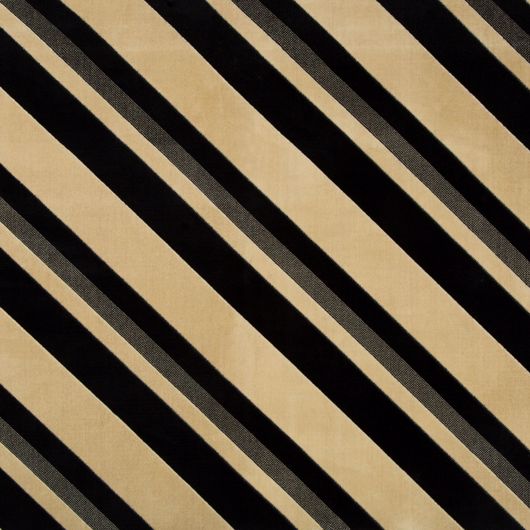 This image is for illustrative purposes only. The colors shown are accurate within the constraints of lighting, photography and the color accuracy of your screen.