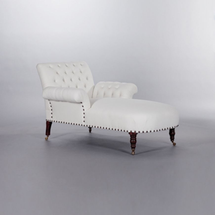 Picture of BUTTERFLY CHAISE (BUTTONED)