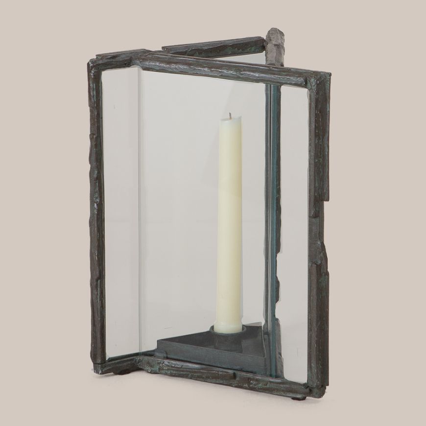Picture of TRIANGULAR IRON CANDLEHOLDER
