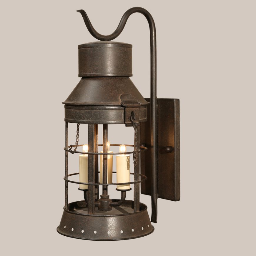 Picture of HAMPTON BRACKETED LANTERN
