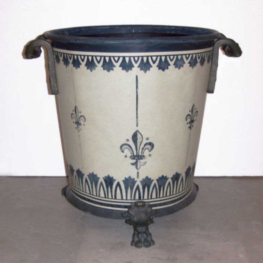 Picture of FLEUR DE LYS PLANTER