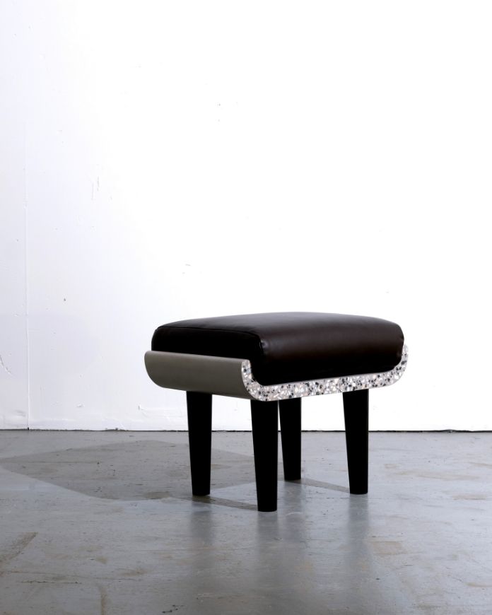 Picture of THE U-SIT STOOL