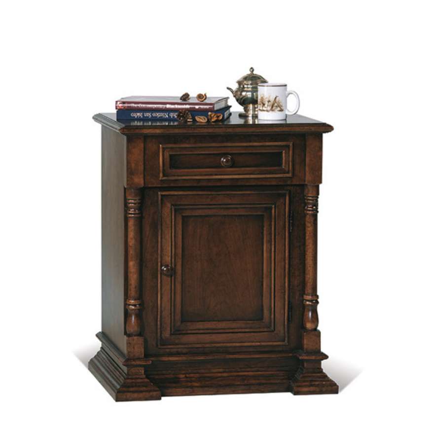 Picture of REILLY END TABLE