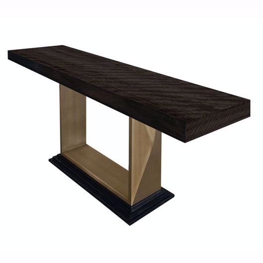 Picture of Theo Console