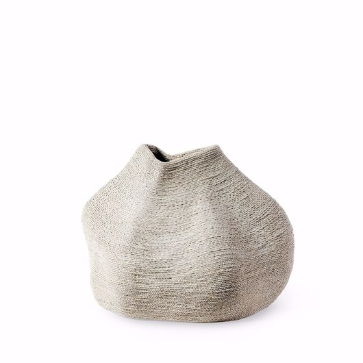 Picture of JADEN URN, MEDIUM WHITE